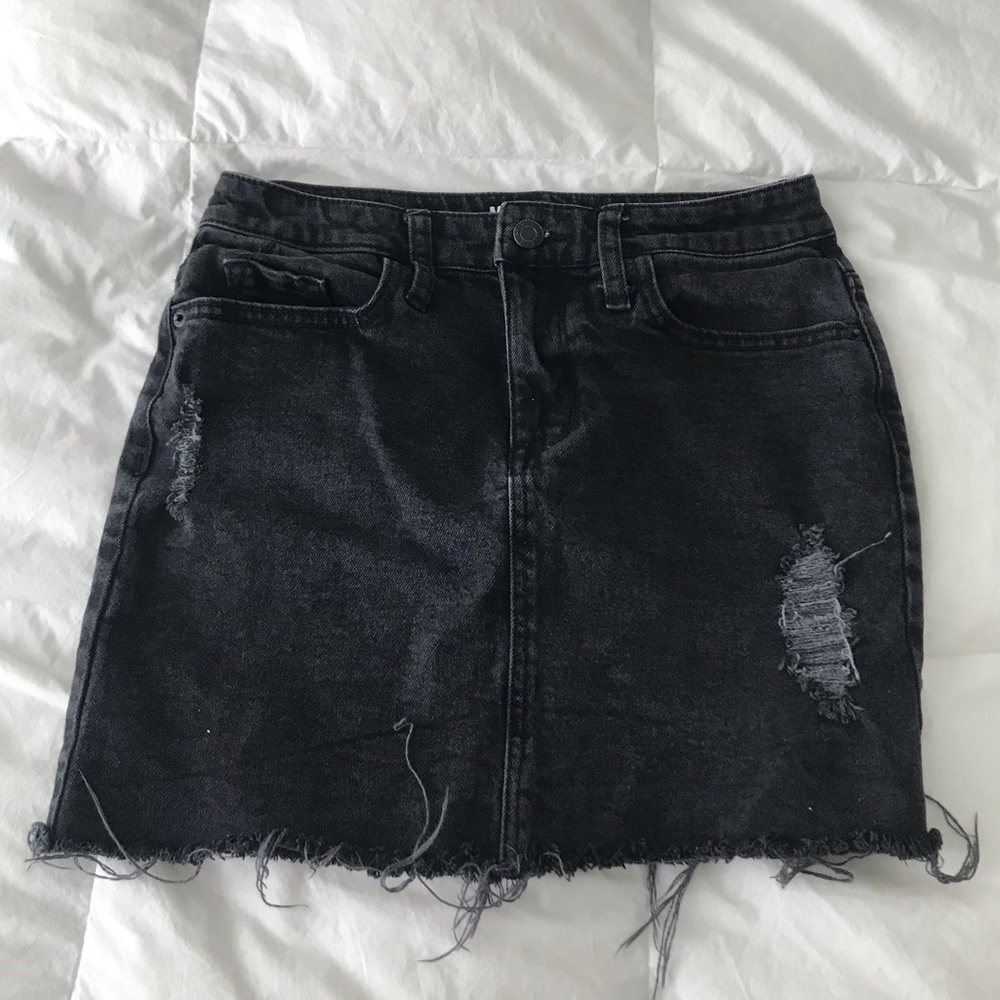 Mossimo black denim distressed mini skirt